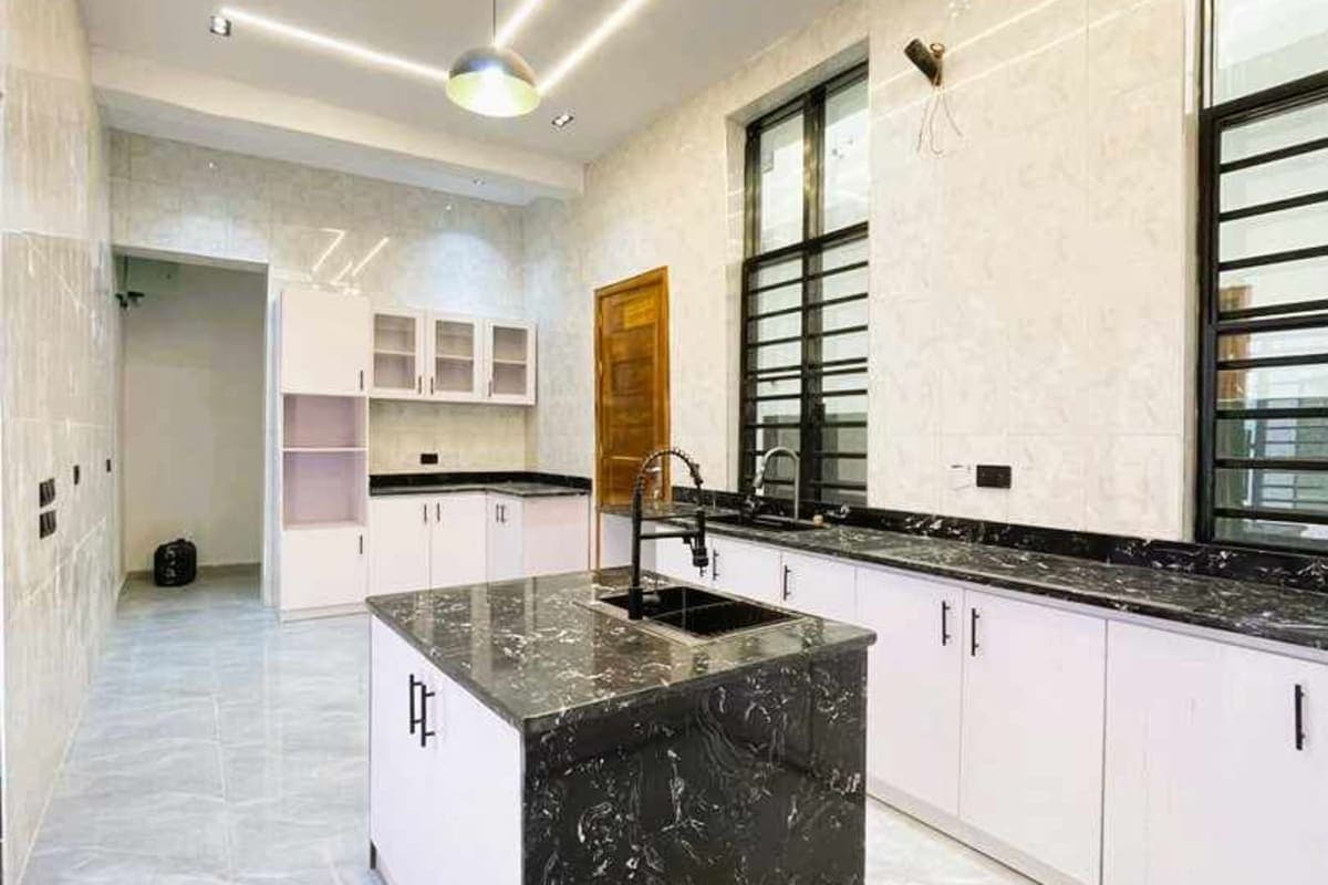  Exclusive Listing: Own A Fully Detached 6-Bedroom Duplex with Swimming Pool In Prime Chevron, Lekki | ₦750,000,000 | Governor's Consent With Building Approval 7