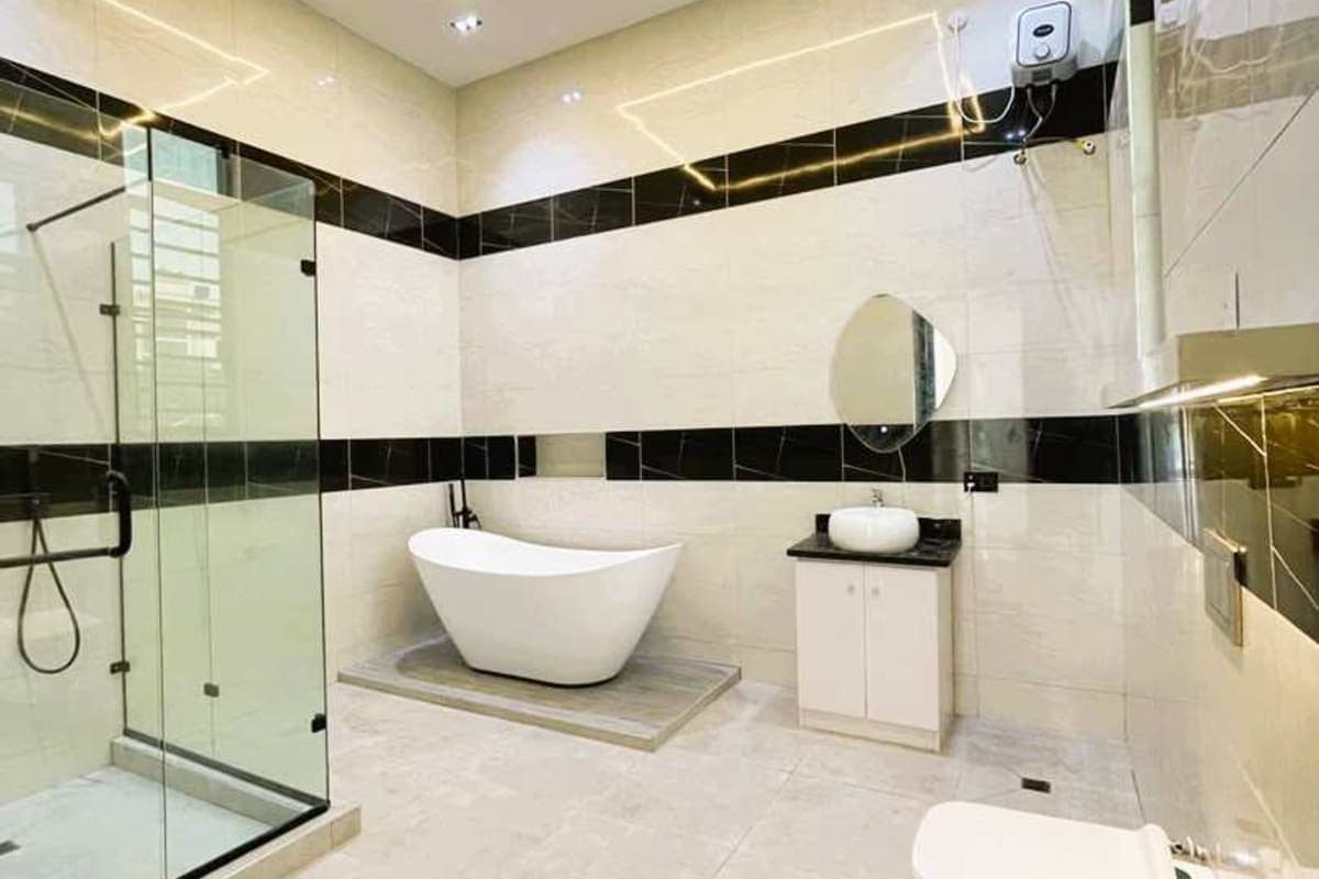  Exclusive Listing: Own A Fully Detached 6-Bedroom Duplex with Swimming Pool In Prime Chevron, Lekki | ₦750,000,000 | Governor's Consent With Building Approval 16
