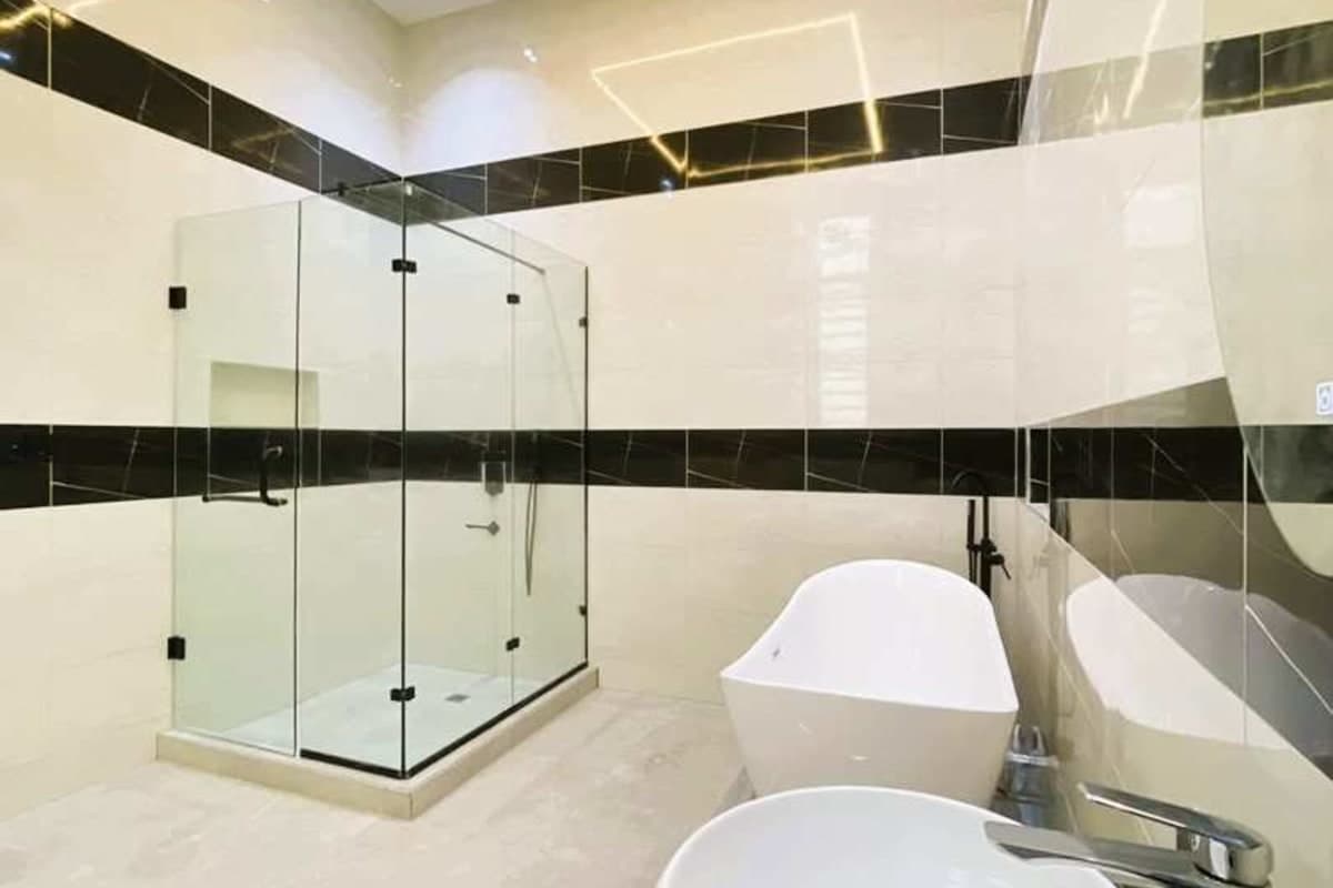  Exclusive Listing: Own A Fully Detached 6-Bedroom Duplex with Swimming Pool In Prime Chevron, Lekki | ₦750,000,000 | Governor's Consent With Building Approval 19