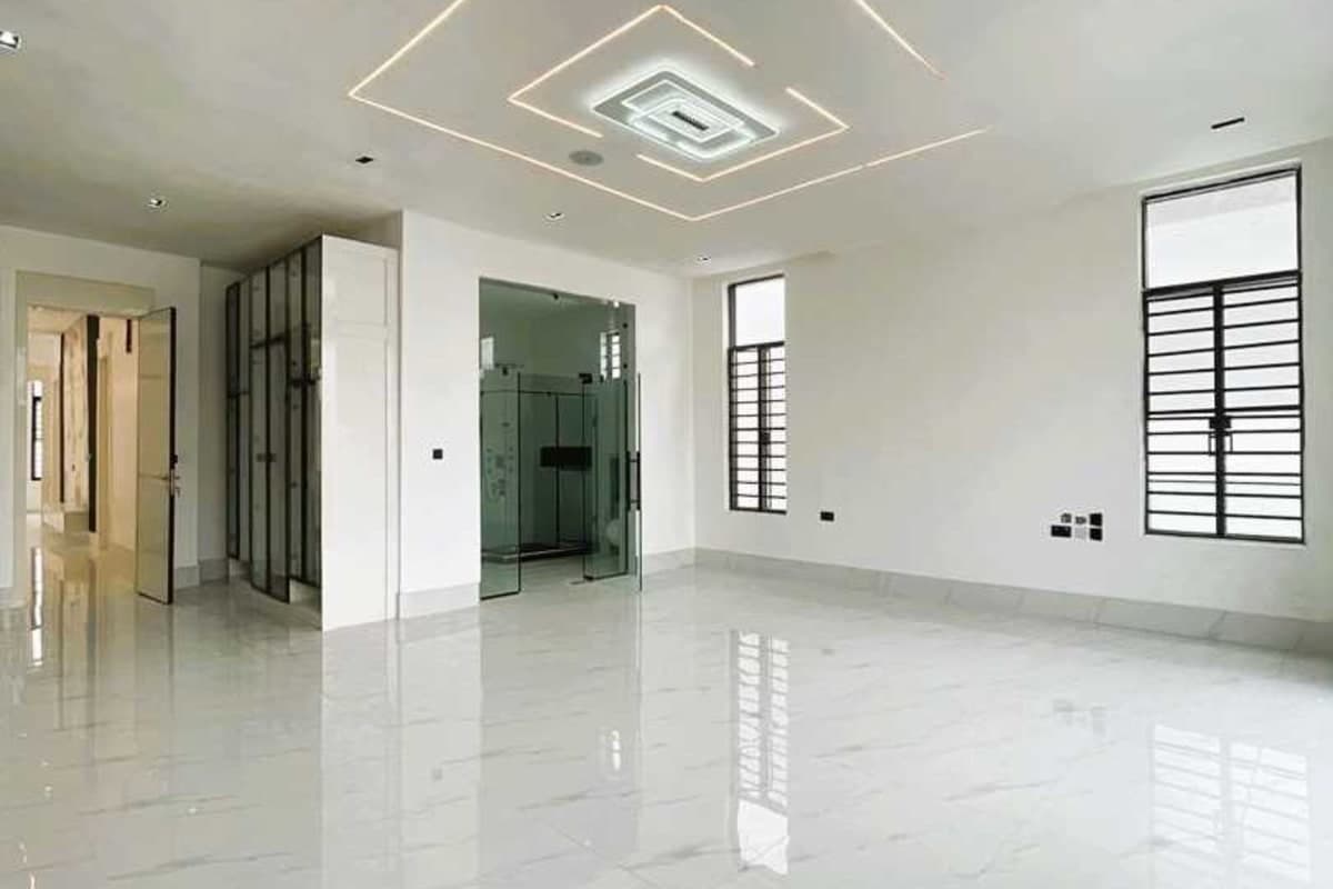 Serious Buyers Only: Exquisite 5 Bedroom Detached Duplex with Swimming Pool for Sale in Chevron, Lekki | ₦500M | Governor's Consent With Building Approval 9