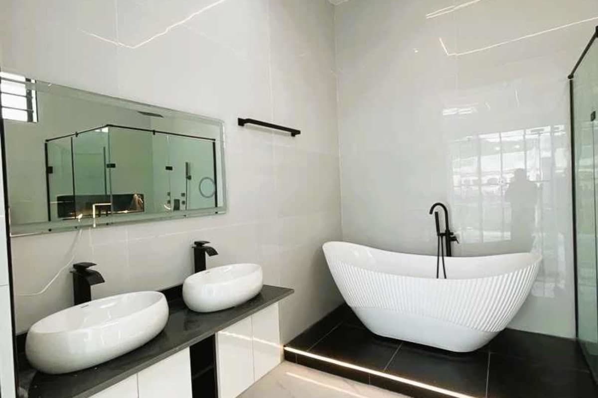 Serious Buyers Only: Exquisite 5 Bedroom Detached Duplex with Swimming Pool for Sale in Chevron, Lekki | ₦500M | Governor's Consent With Building Approval 21