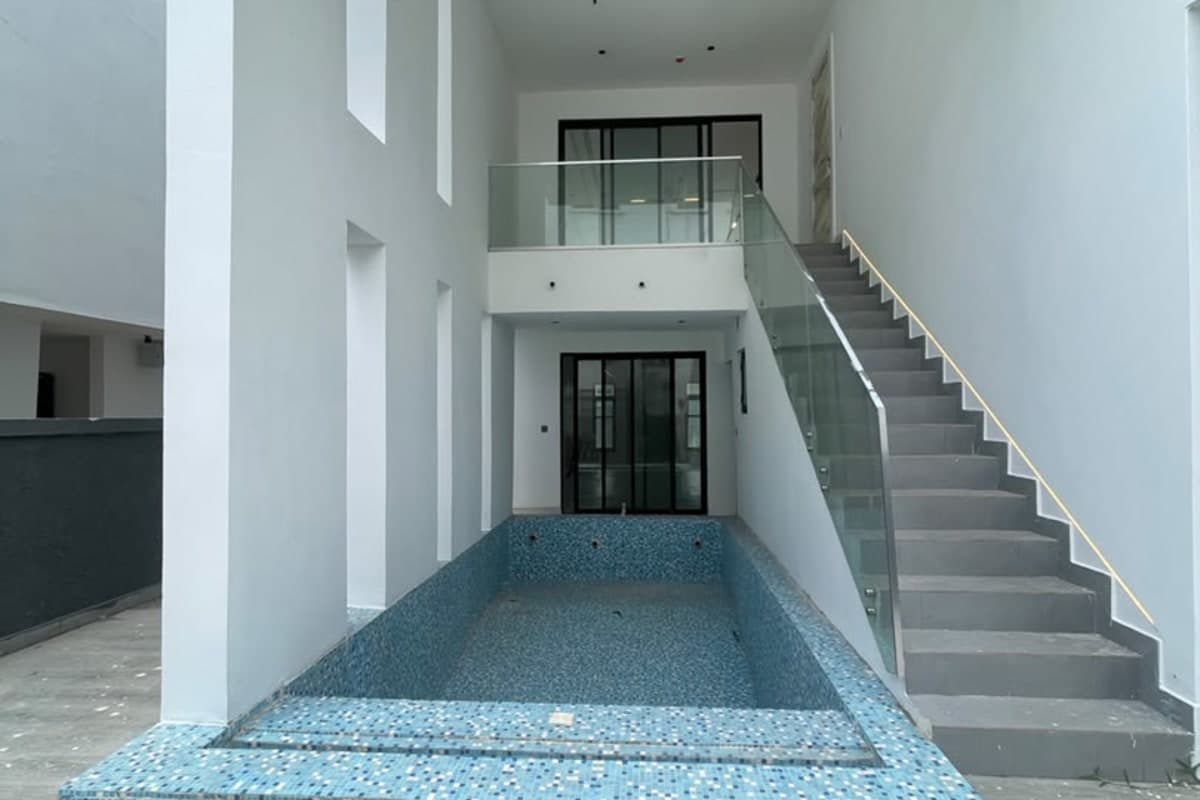6-Bedroom Luxury Home for Sale in Banana Island, Ikoyi 3
