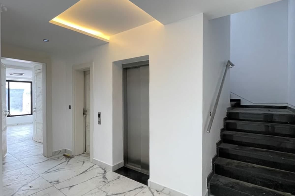 6-Bedroom Luxury Home for Sale in Banana Island, Ikoyi 7