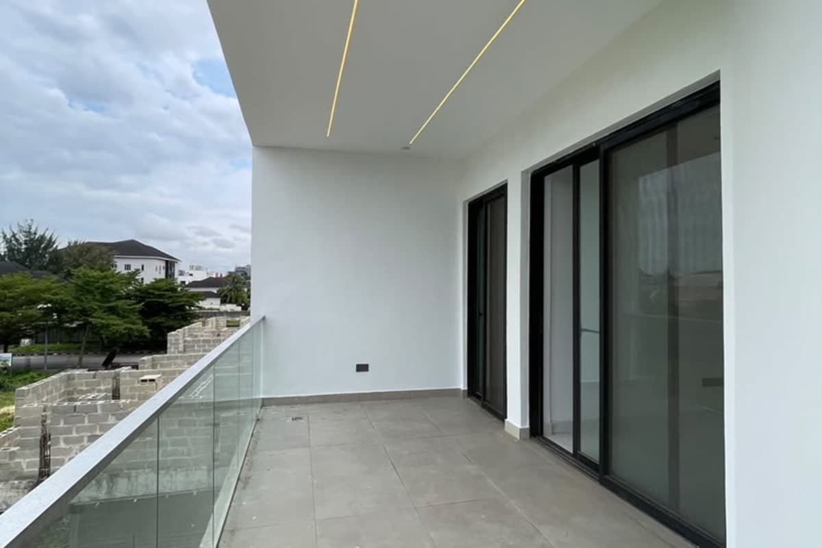 6-Bedroom Luxury Home for Sale in Banana Island, Ikoyi 13