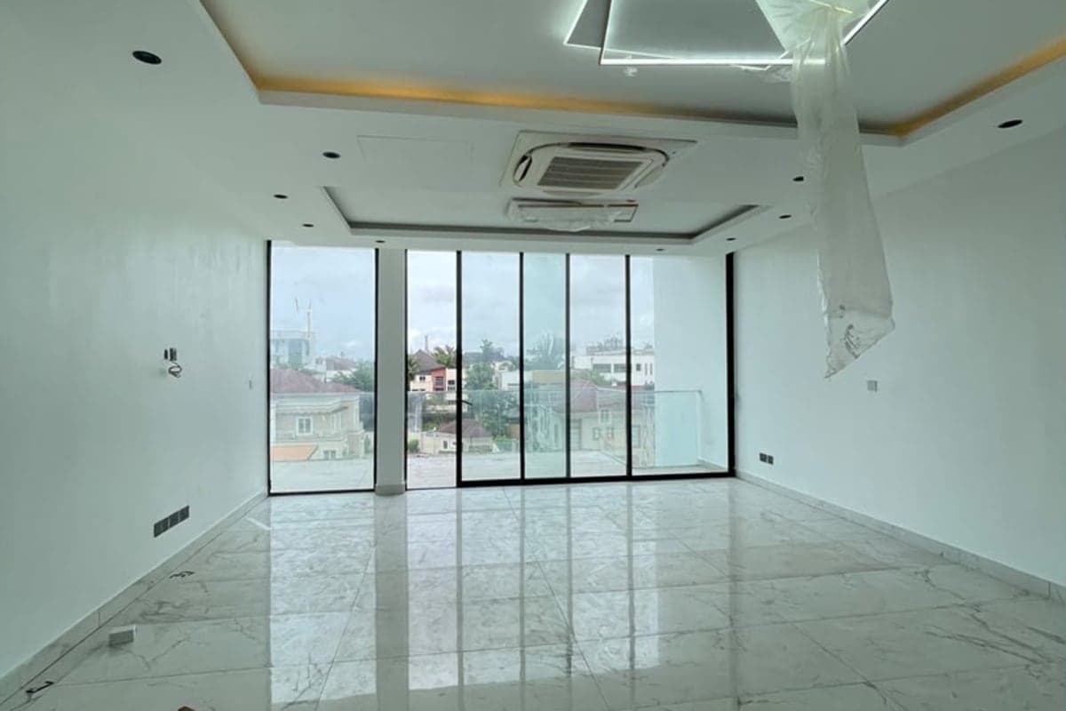 6-Bedroom Luxury Home for Sale in Banana Island, Ikoyi 16