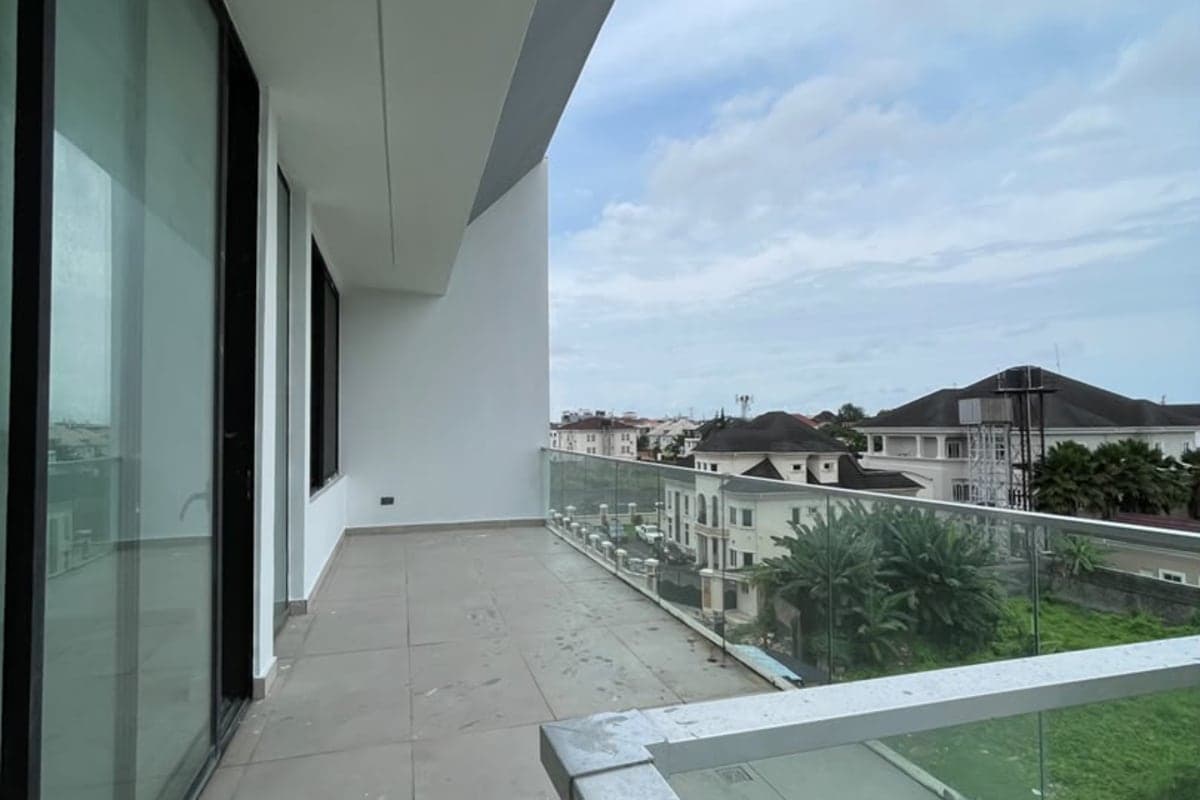 6-Bedroom Luxury Home for Sale in Banana Island, Ikoyi 17