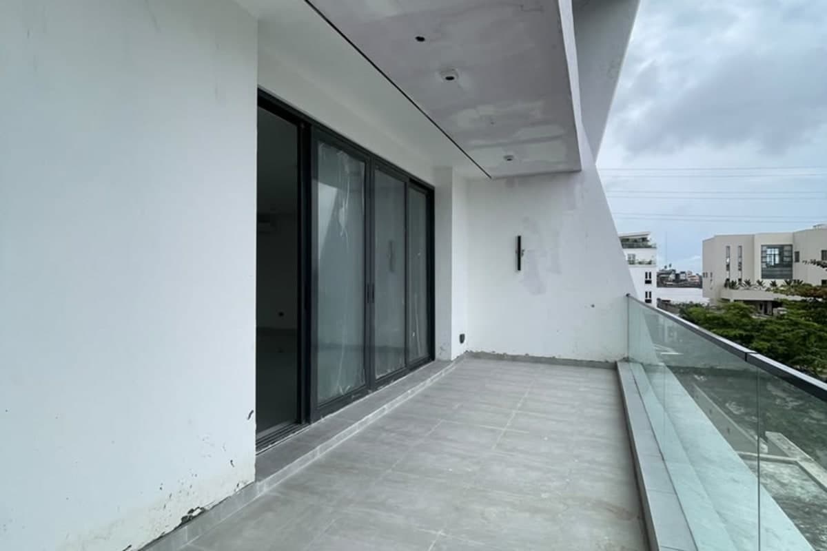 6-Bedroom Detached Duplex with Pool, Cinema & Elevator for Sale in Ikoyi 10